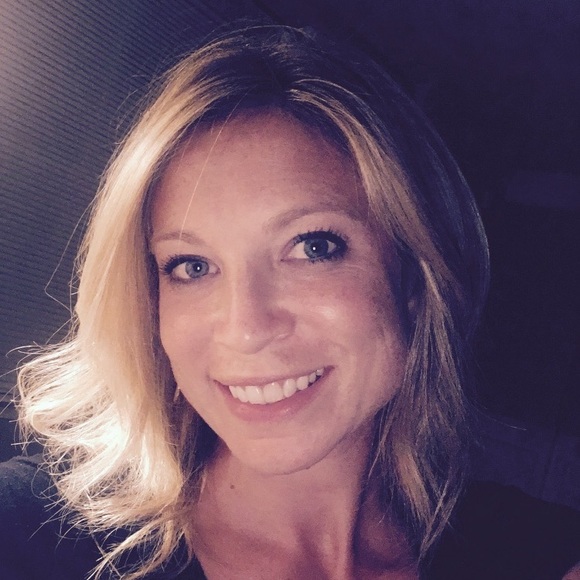 Meet your Posher, Sara - Picture 1 of 1